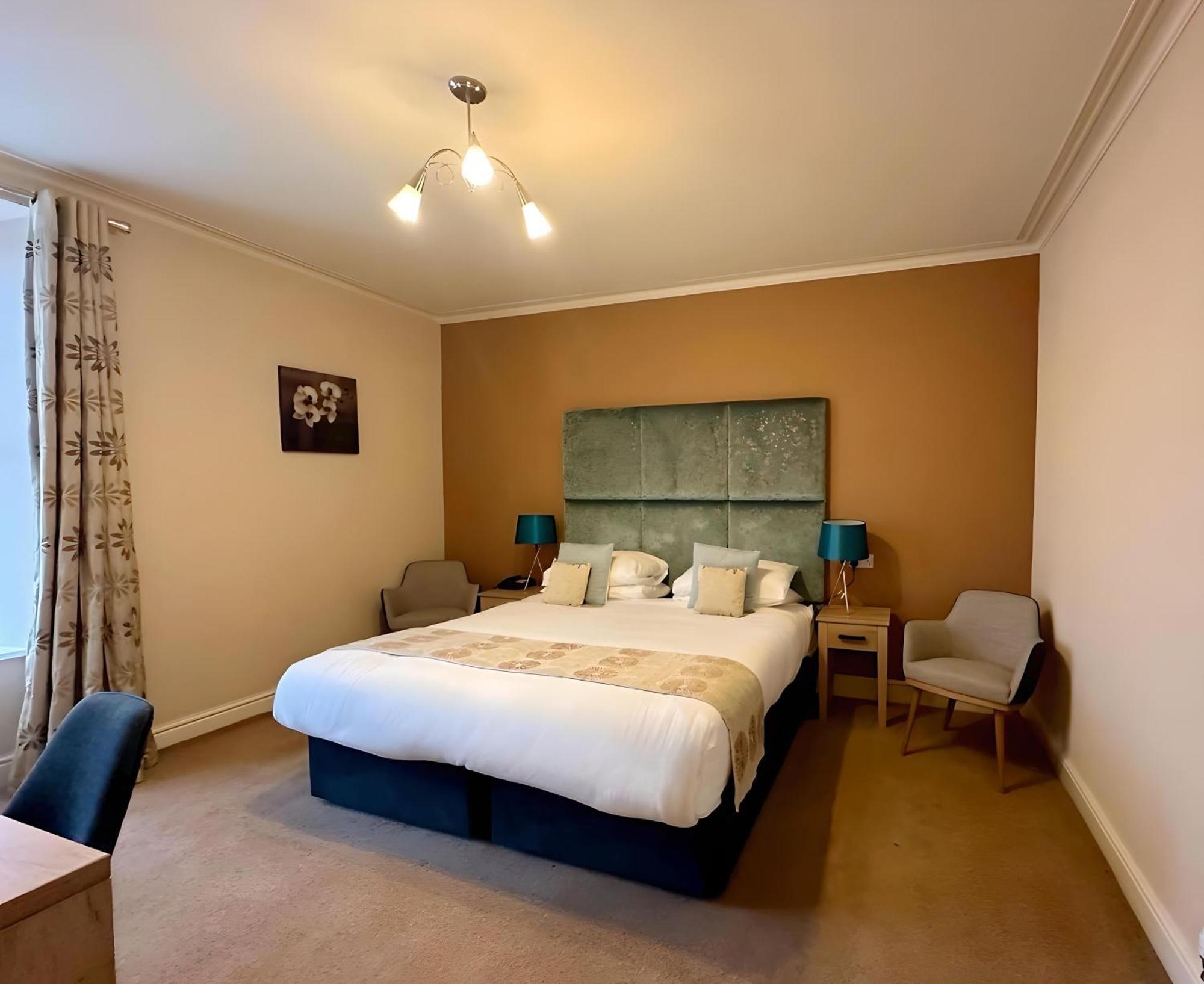 Caerwylan Hotel คริกเคียธ ภายนอก รูปภาพ