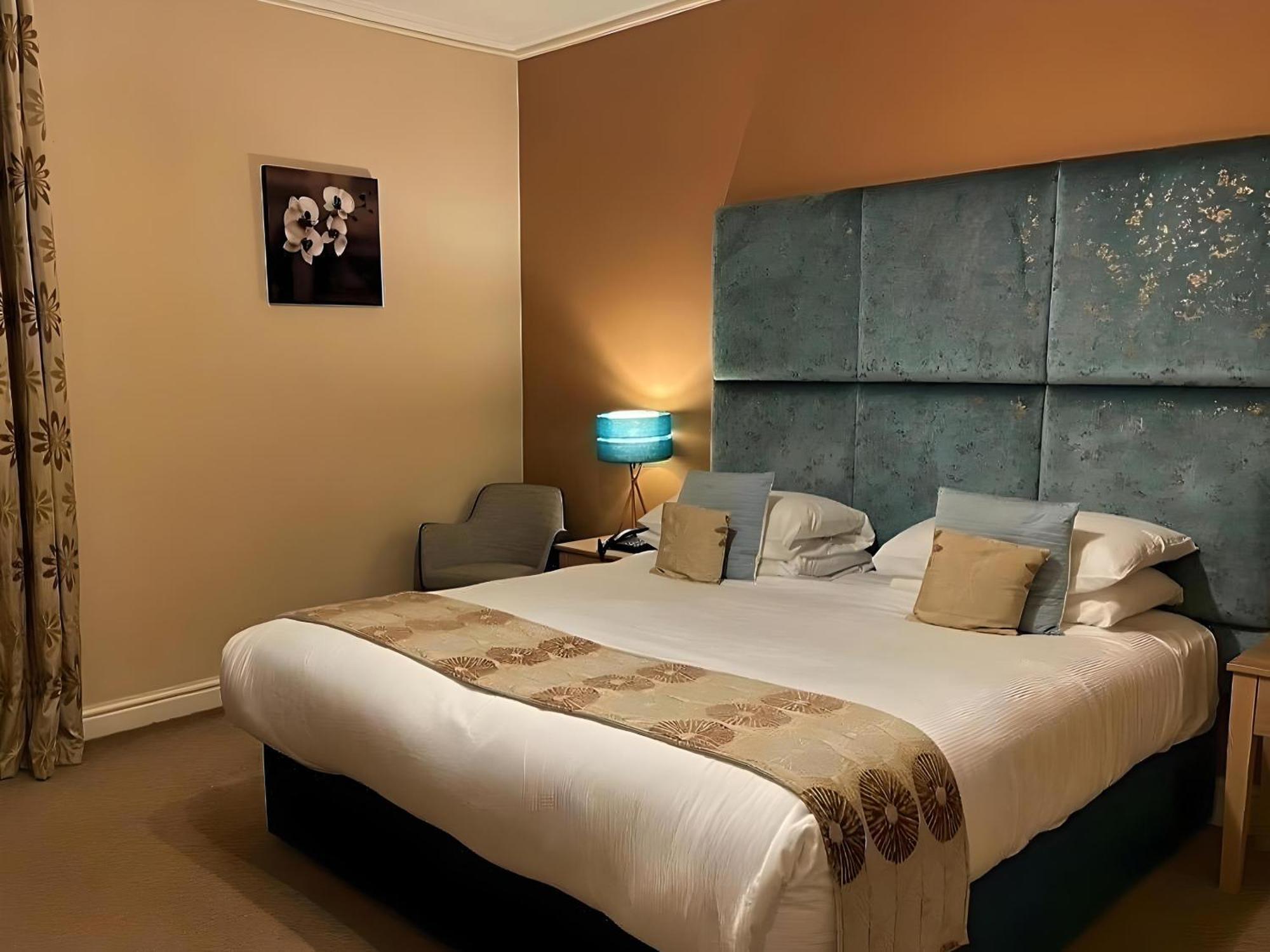 Caerwylan Hotel คริกเคียธ ภายนอก รูปภาพ